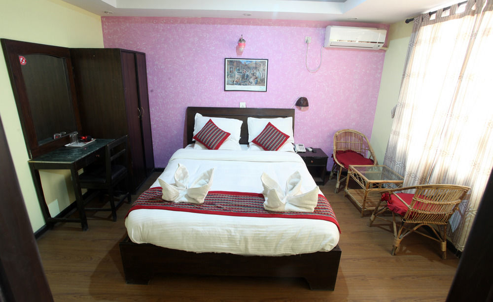 Oyo 153 Aster Hotel Nepal Катманду Екстериор снимка