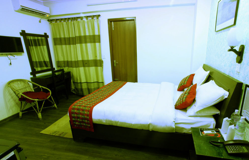 Oyo 153 Aster Hotel Nepal Катманду Екстериор снимка