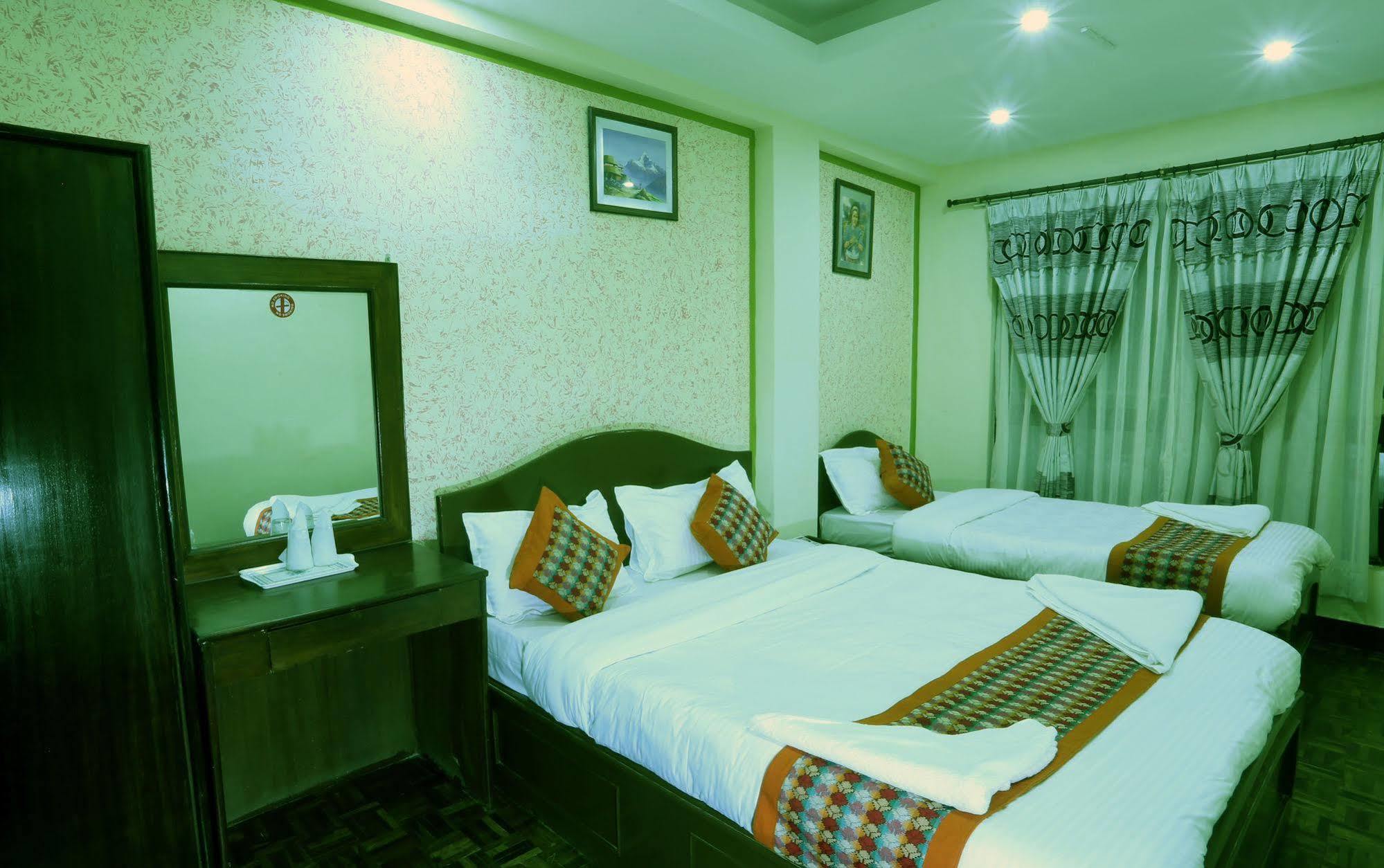 Oyo 153 Aster Hotel Nepal Катманду Екстериор снимка